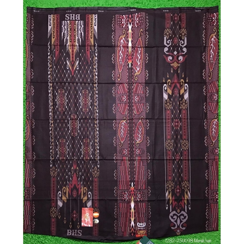Sarung BHS Infinity Gold Motif V32 KJE SJ Merah Hati