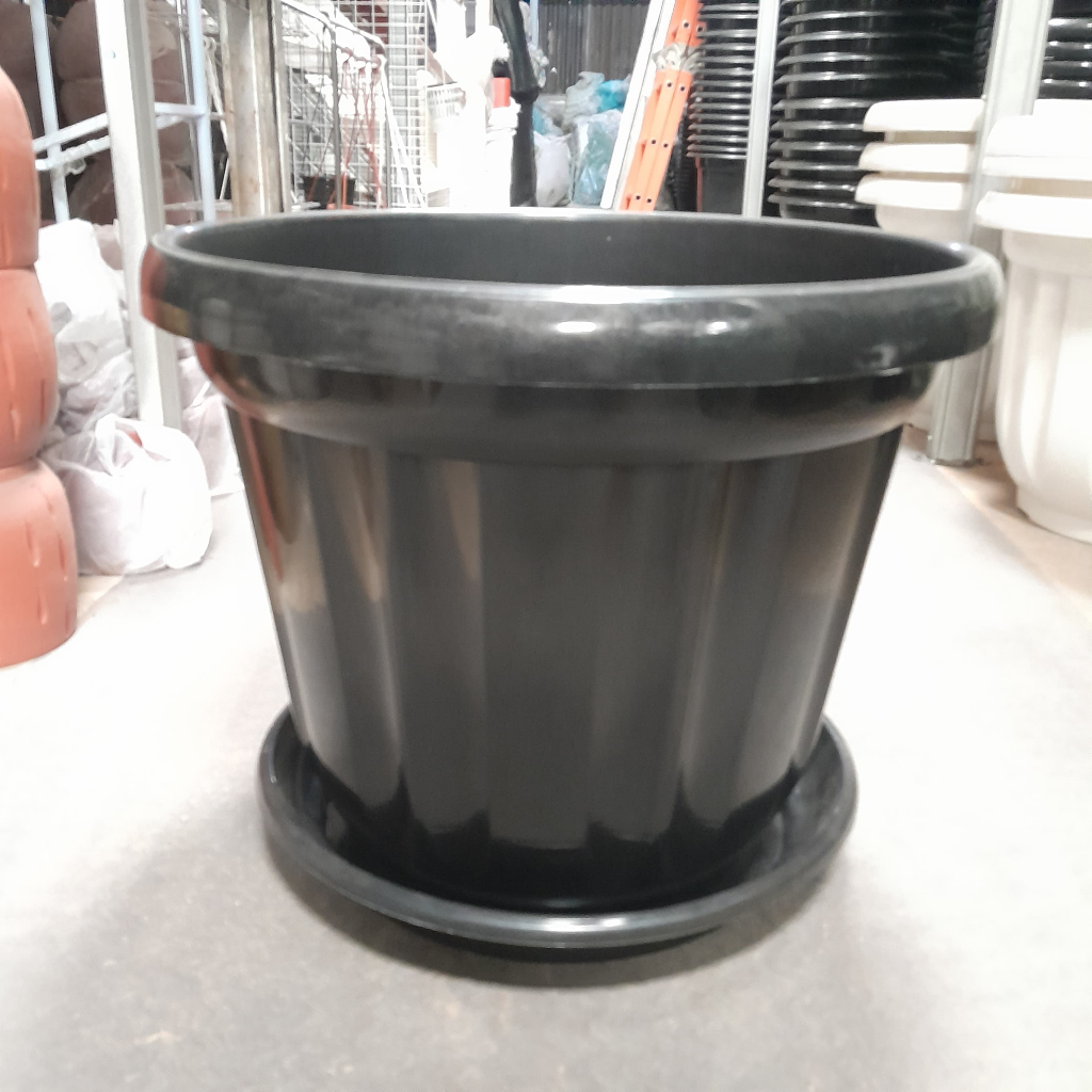 POT 60 cm HITAM GARUDA + tatakan 24 Global HITAM