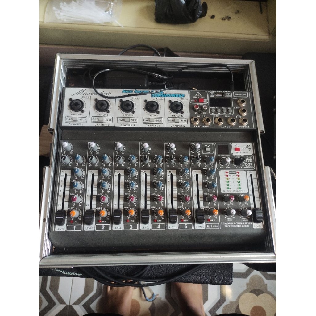 mixer bekas + hardcase/harkis