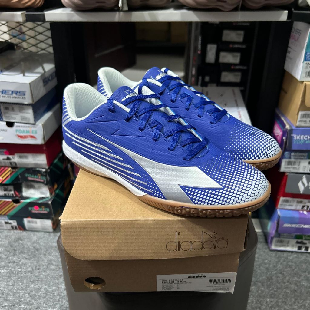 DIADORA FUTSAL FOR MENS ORIGINAL BNIB
