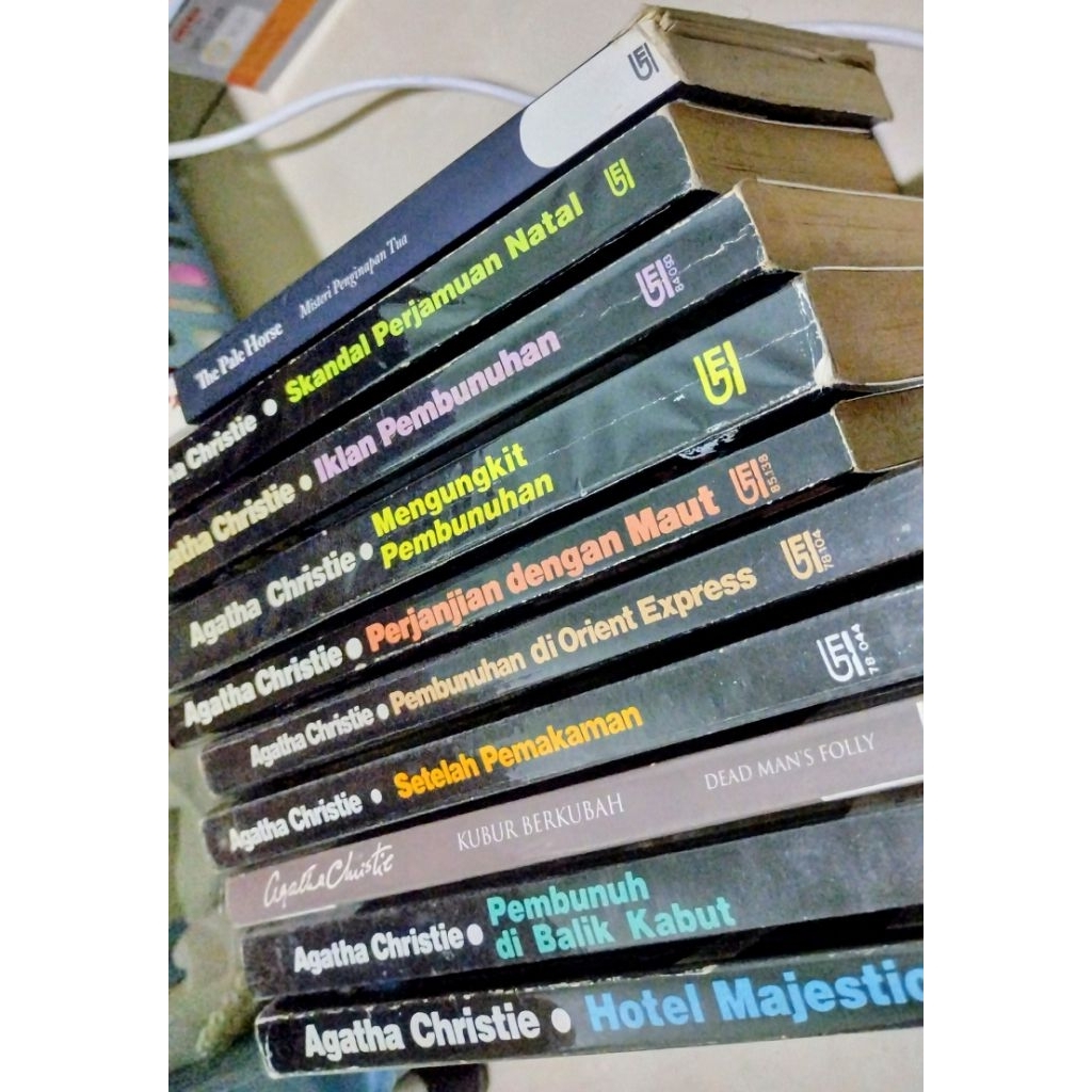 Novel Bekas Agatha Christie