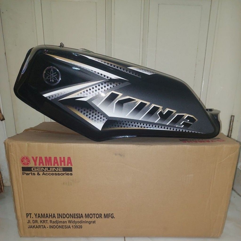 TANGKI RX KING STRIPING 2008 HITAM ORIGINAL YAMAHA