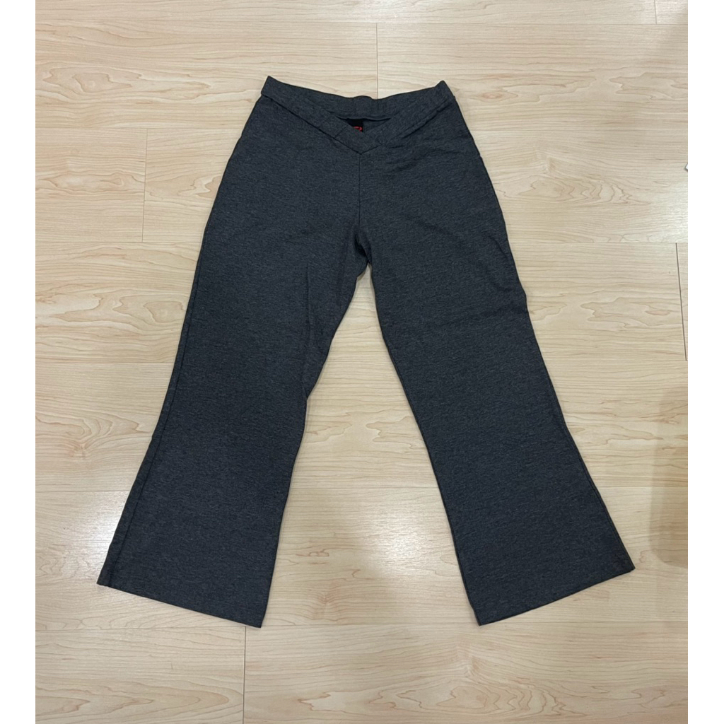 Opelon celana panjang olahraga wanita