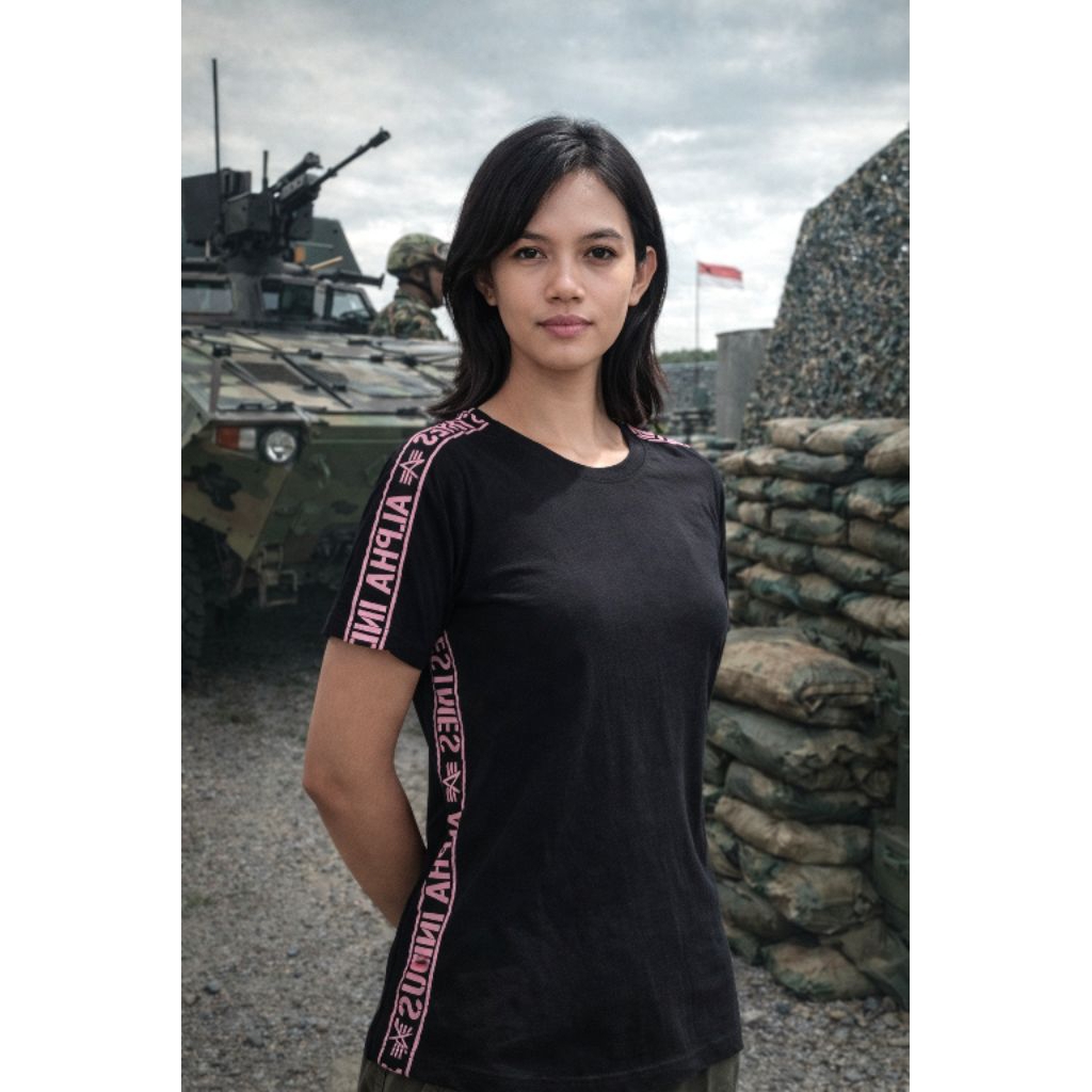 Kaos Tapped Label dari ALPHA INDUSTRIES