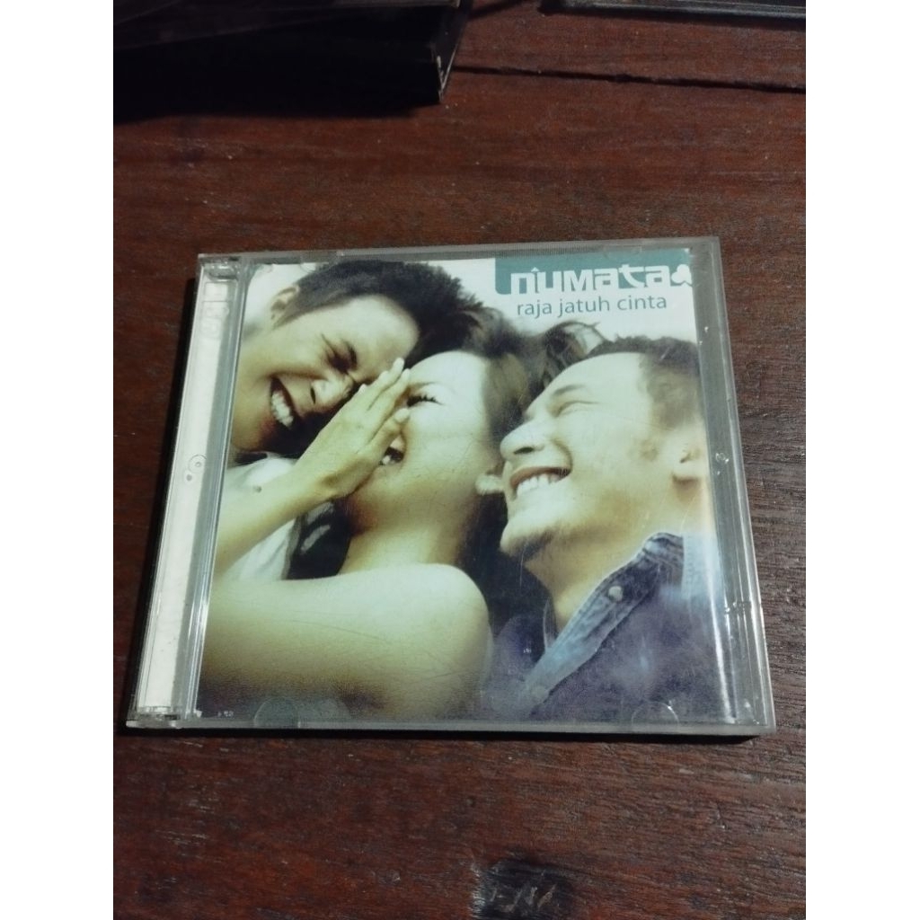 CD Numata Raja Jatuh Cinta
