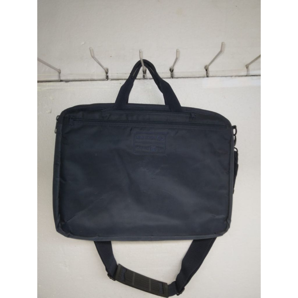 blue briefcase - MILD SEVEN RENAULT Team bag- alas9.5gx38cm tinggi 28.5cm