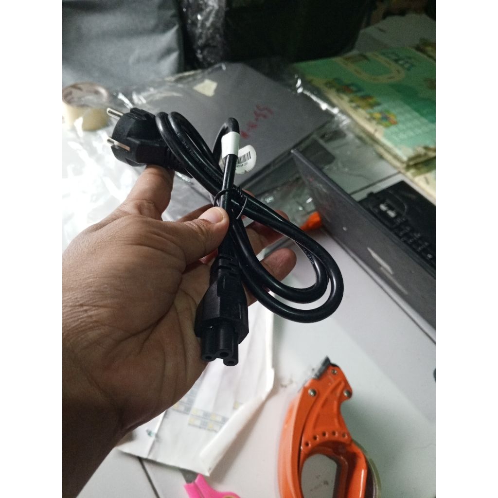 kabel power laptop ori