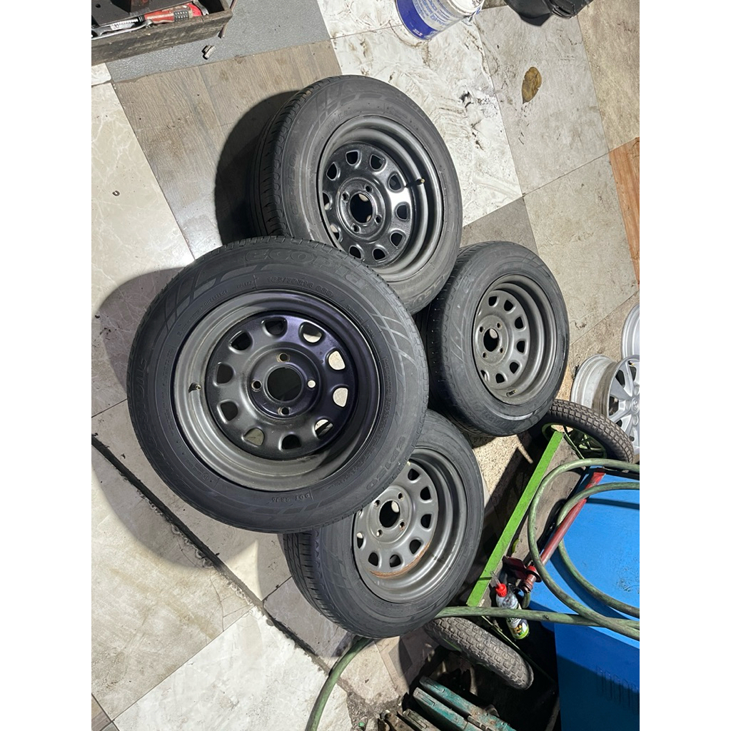VELG/BRAVE/R14/PCD/4x114+BAN