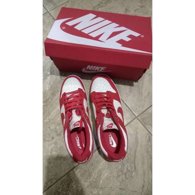 Sepatu Nike Dunk Merah Putih