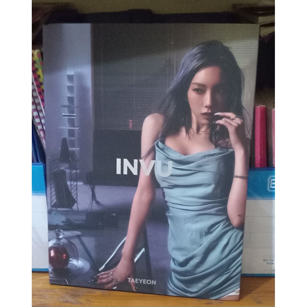 Taeyeon - INVU (LIMITED ver. - unsealed)