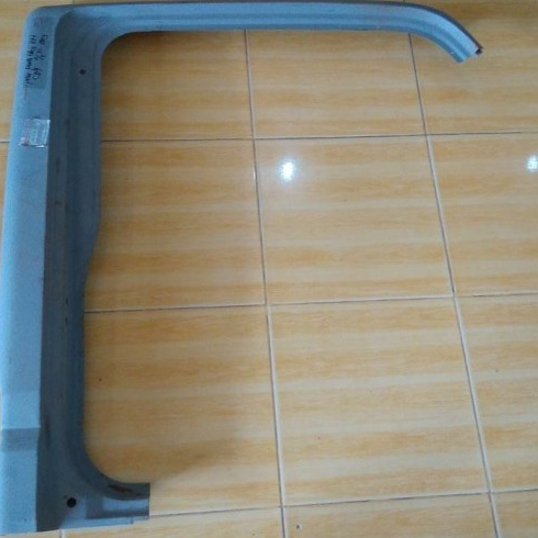 Pilar Belakang Canter 125PS