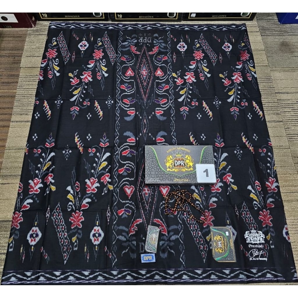 Sarung DPR Motif Ketcubung