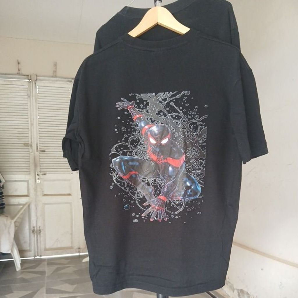 Kaos katun tebal warna hitam pekat kerah kencang FRANKEN MONO second Original size L ld 112cm Pjg 70