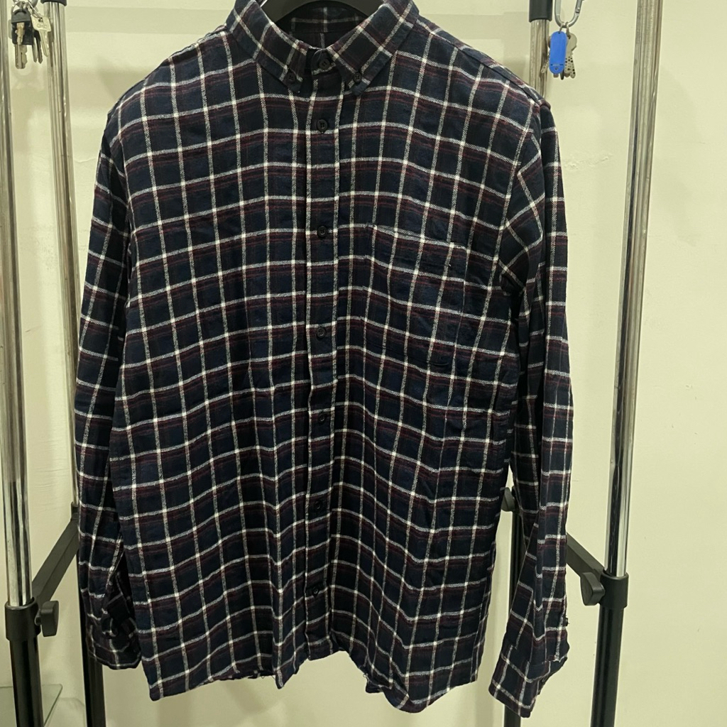 Kemeja Flanel Biru Merah Seperti Baru Erigo Flannel Shirt Blue Red Like New BNIB