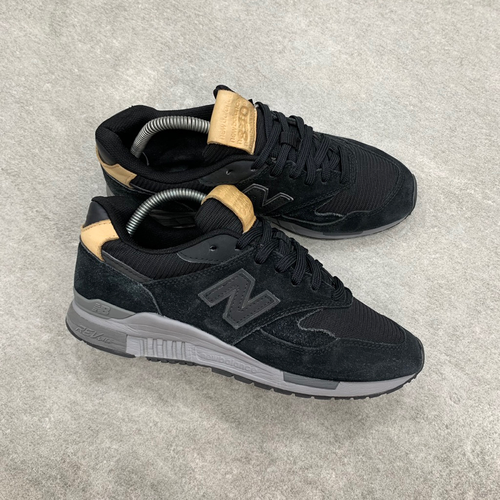 New Balance 840 Black