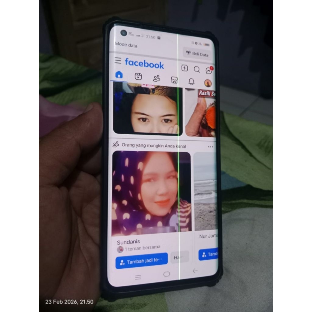 Vivo x50 pro minus garis hijau gak ngaruh , hasil kamera bagus foto bulan terang , itu ada hasil fot
