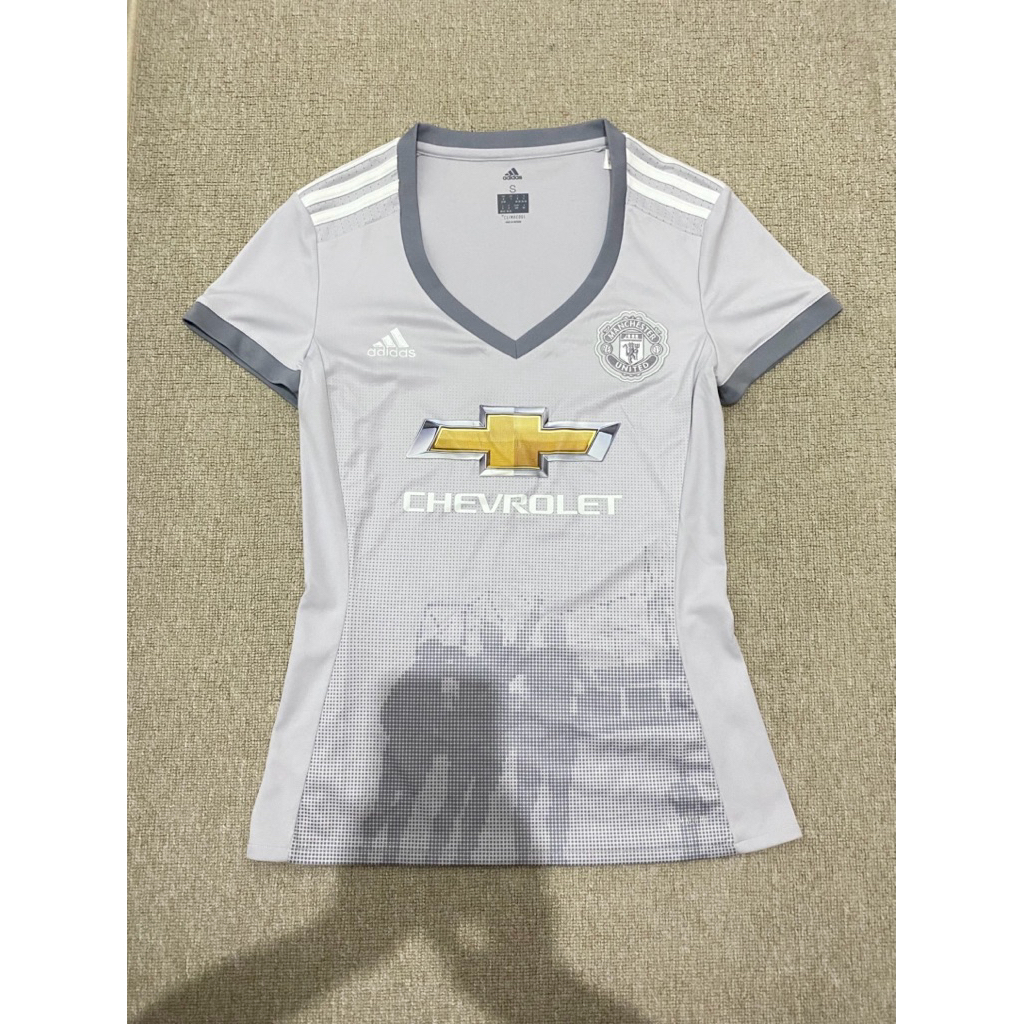 (PRELOVED) Jersey Adidas Manchester United in Grey 2017 | Slim Dry Fit Sport Olahraga Football Baddi