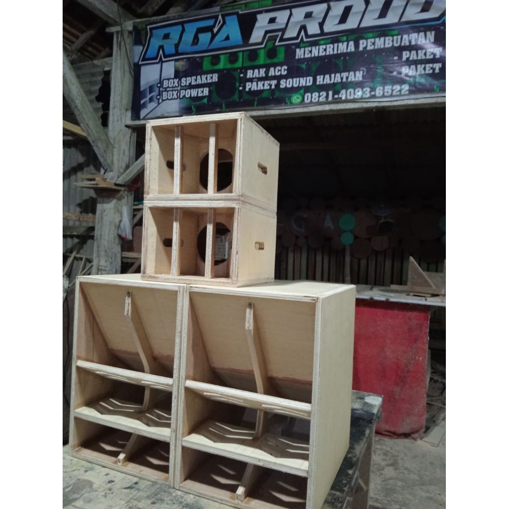 Box  Sub Model F1 speaker  8inch Bahan berkualitas padat dan rapi