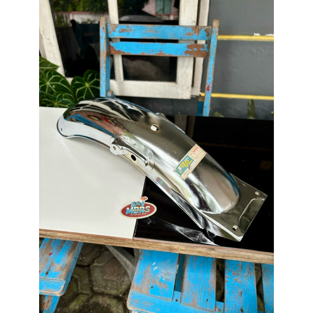 Spakbor Slebor Belakang GL100 GL 100 K5 GL125 Urami NOS