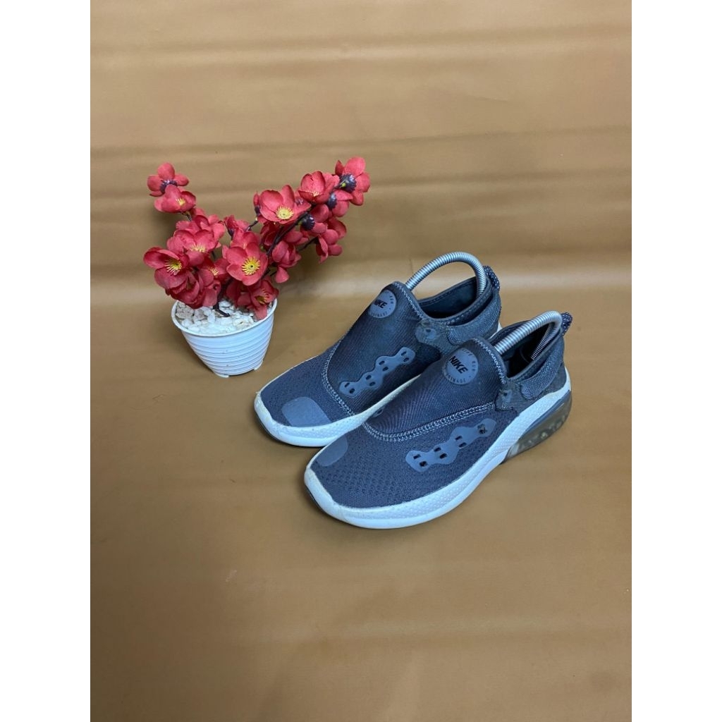 Nike Joyride Run Slip On