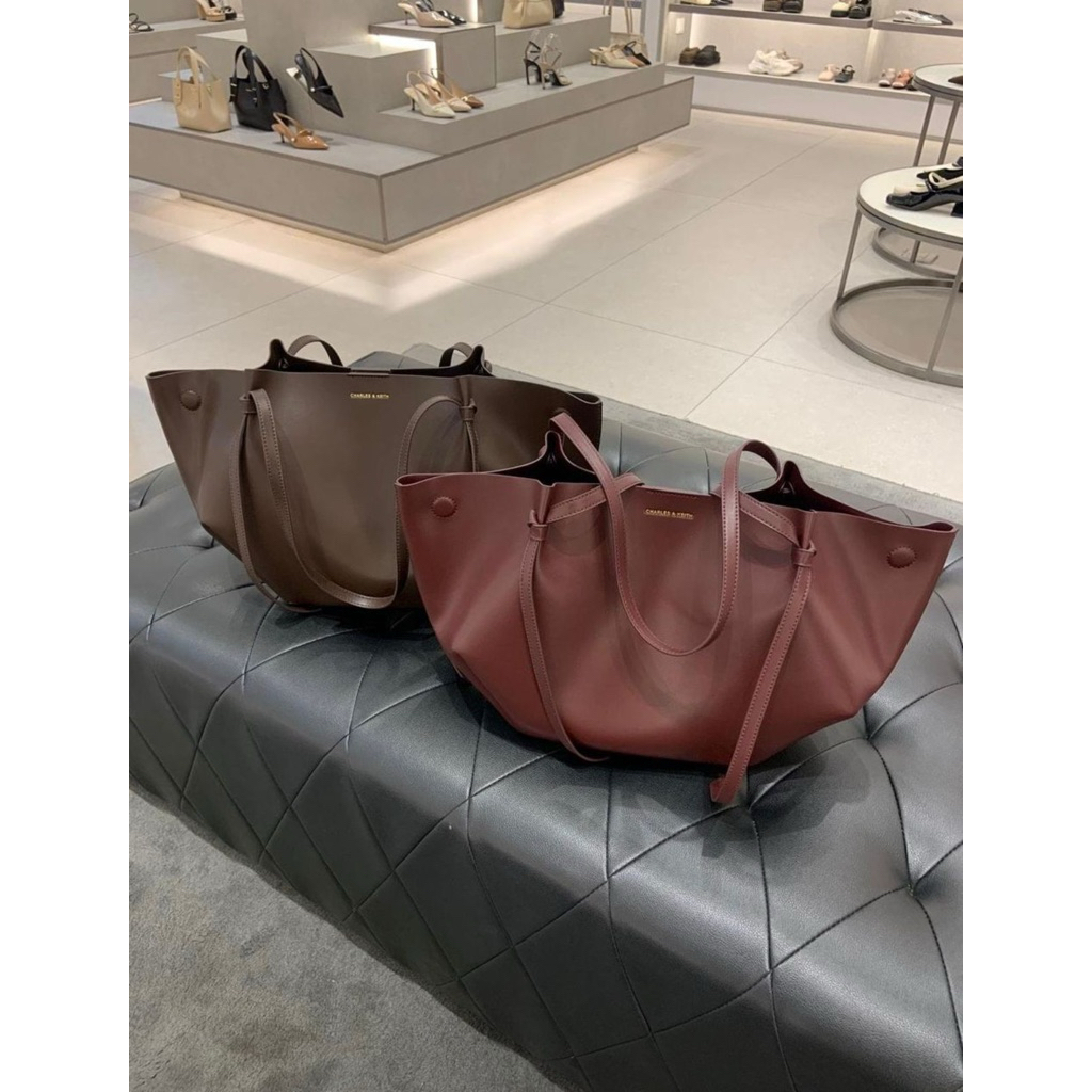 size XL Tote Bag Calla Charles and Keith | Original 100% | Limited Stock
