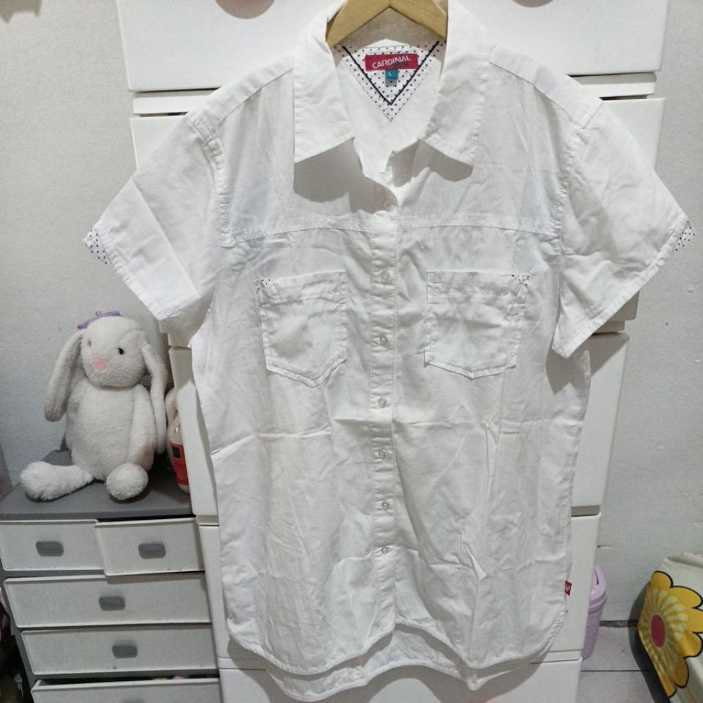 PL Like New Kemeja Putih Remaja Wanita CARDINAL GIRL L