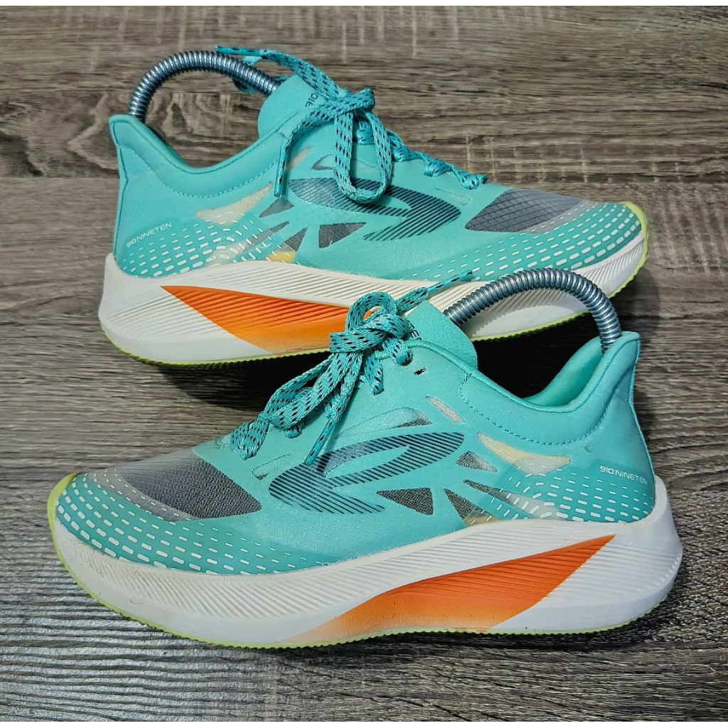 Sepatu Running 910 Nineten Haze Vision 1.5 SE Hijau Putih Second/Bekas/Pre Loved
