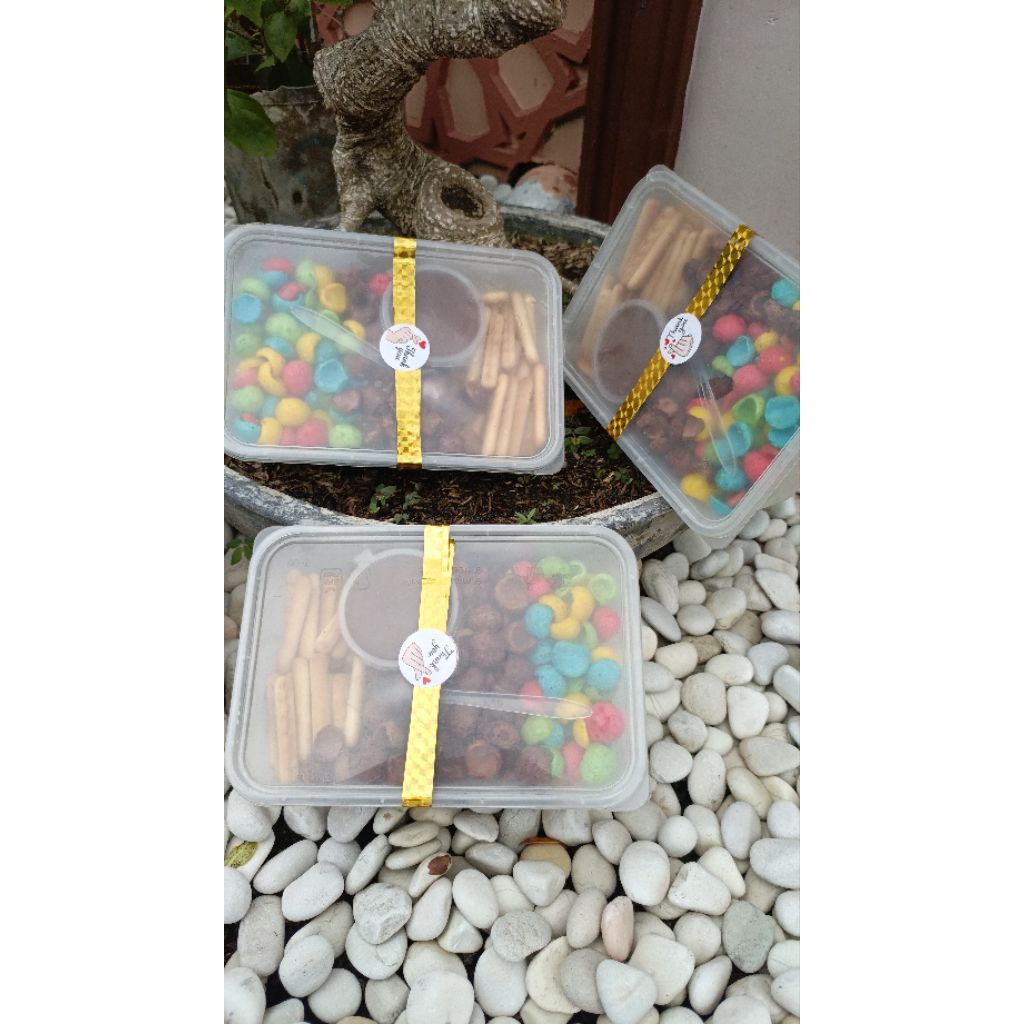 Jajanan jadul Coco crunch mix bistik (biskuit stik) 650ml