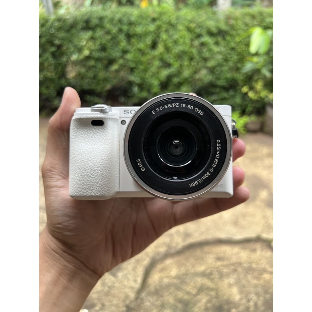 Sony A6000 sc 15k