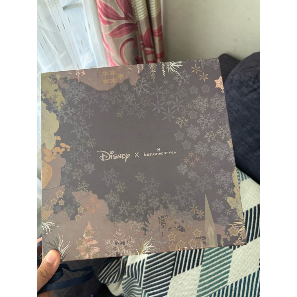 Buttonscarves Disney Frozen Mirage