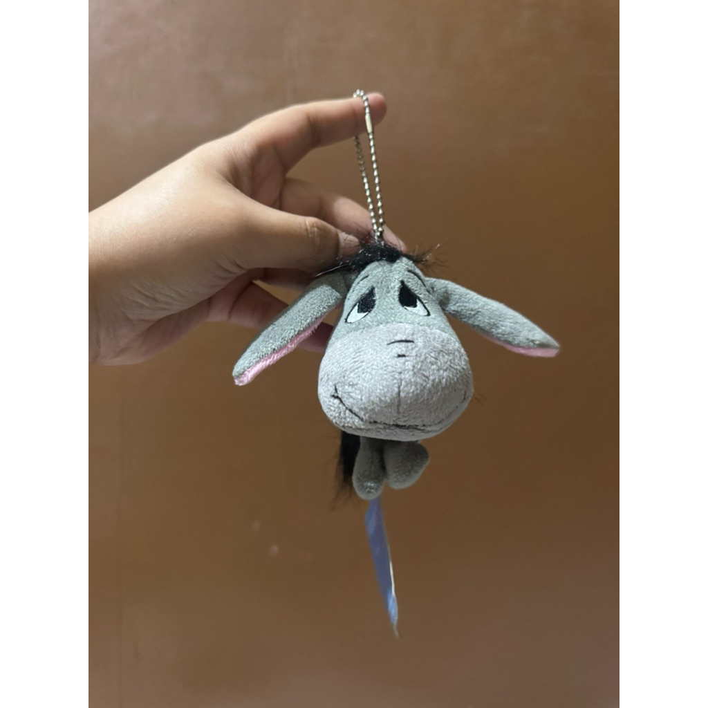Boneka gantungan Kunci Karakter eeyore size 10cm Original / Boneka gantungan Kunci eeyore winnie the