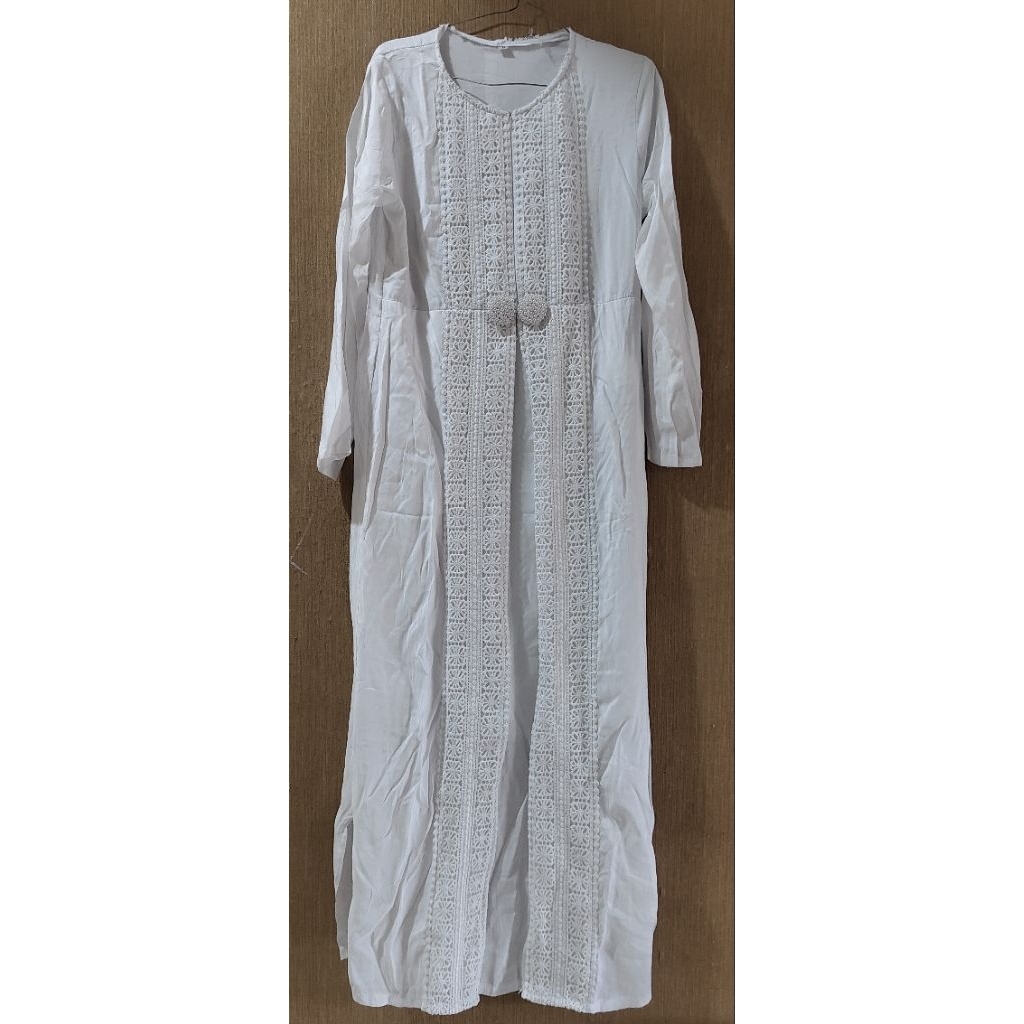 preloved gamis putih