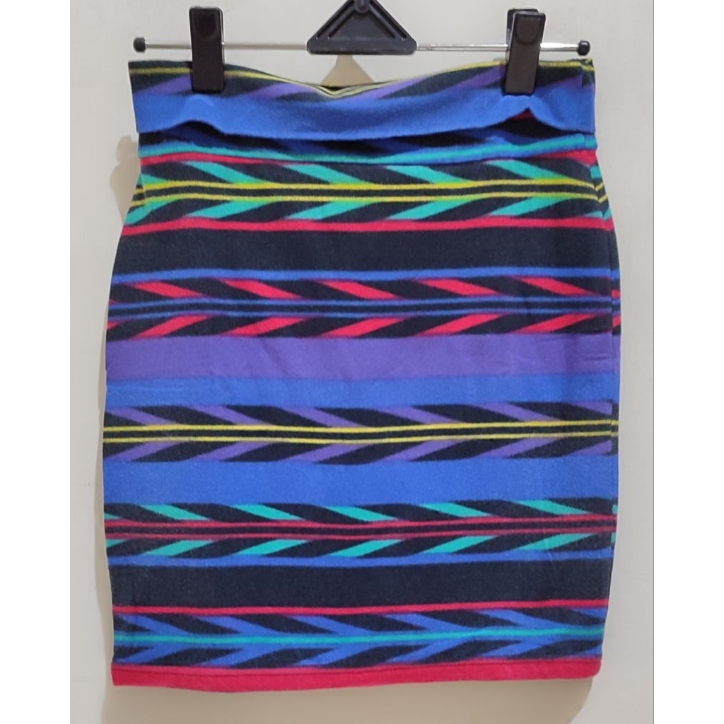 (Preloved) Forever 21 rok spandex garis