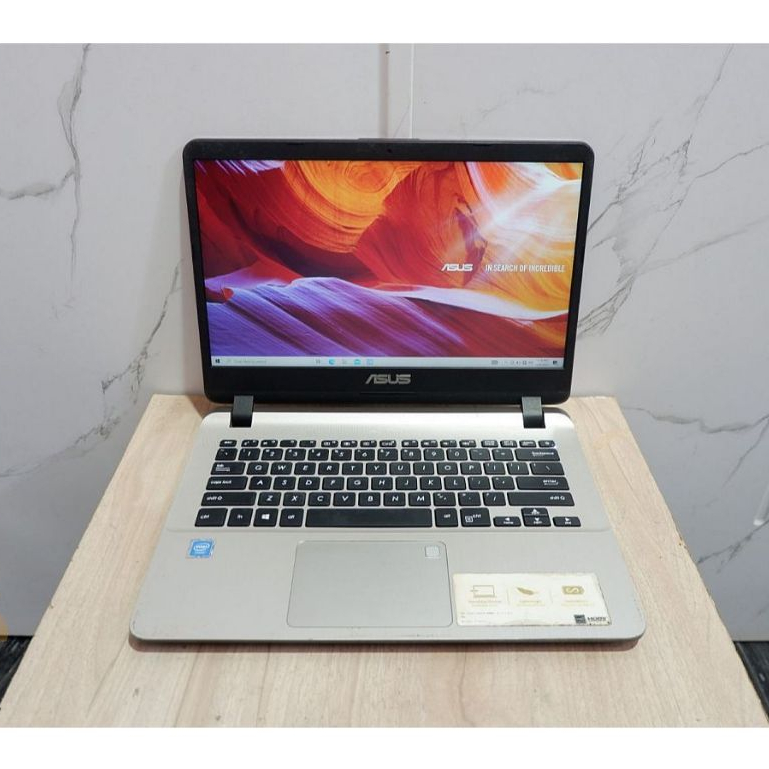 LAPTOP Asus VivoBook 14 X407UAR Intel Core i3-7020U Ram 4Gb Ssd 256Gb SCU23931