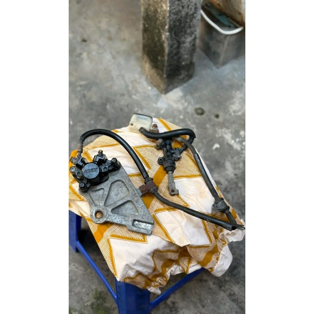 Rem Belakang Tiger Revo