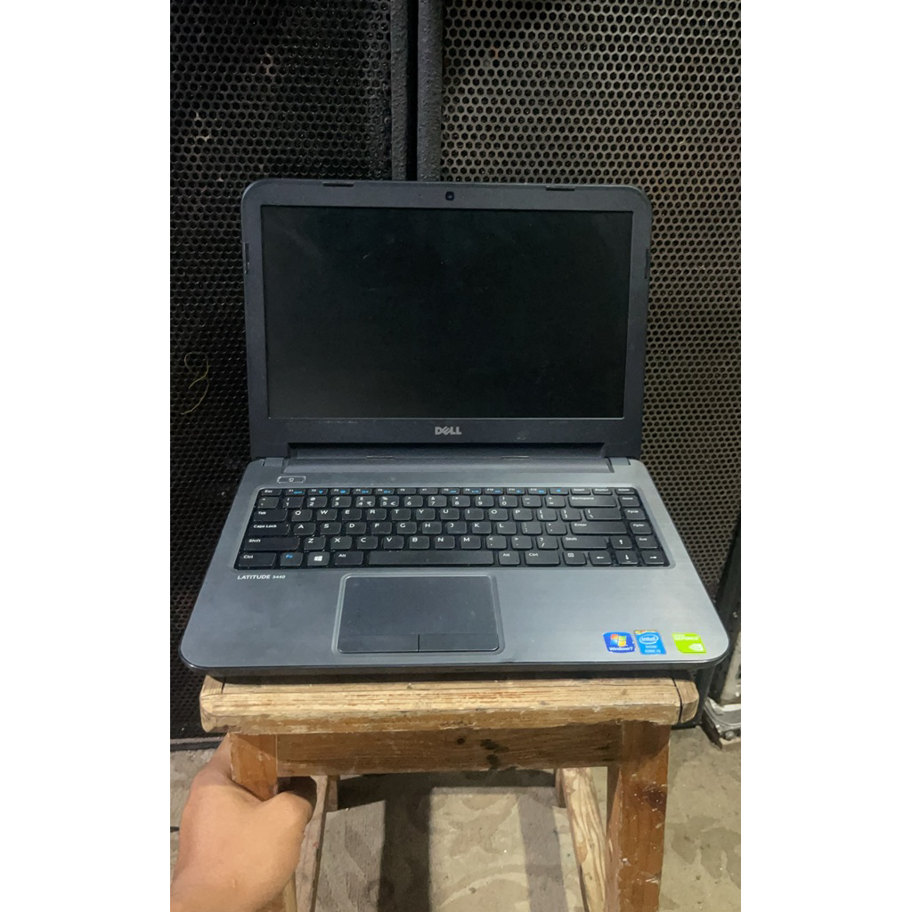 laptop dell latitude 3440 core i5 gen 4 ram 4GB no hdd mati total