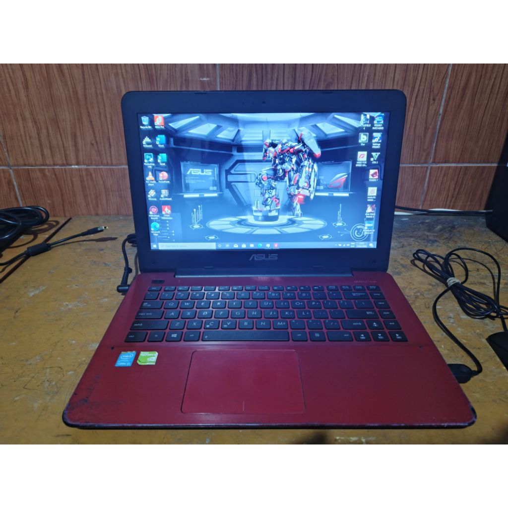 LAPTOP ASUS A455L I3 4030U GEFORCE 820M 2GB HARDISK 500GB RAM 6GB DDR3
