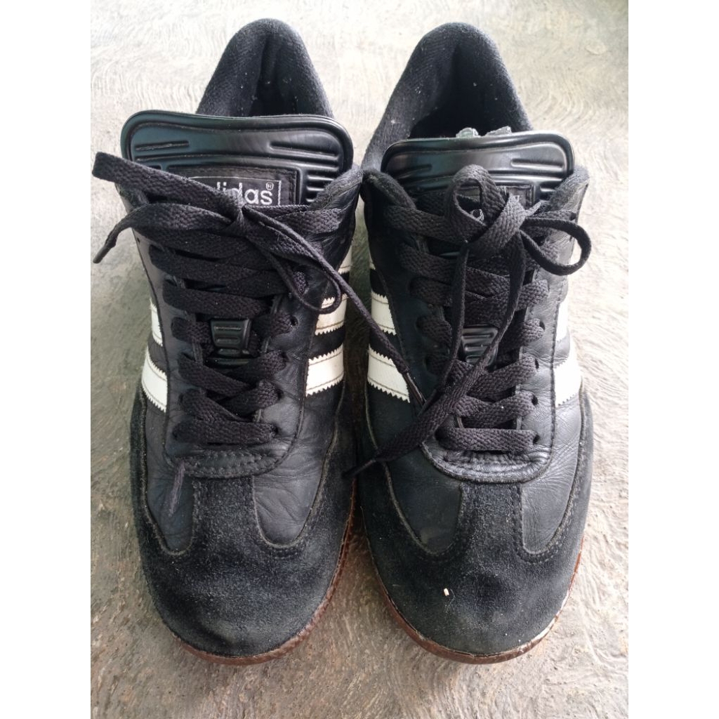 sepatu samba clasic vintage 93