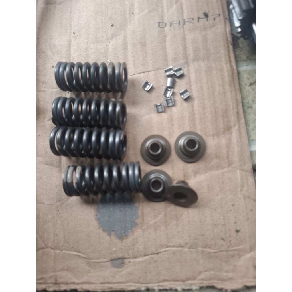 per klep penahan klep kuku macan cb 150r old ori copotan seken