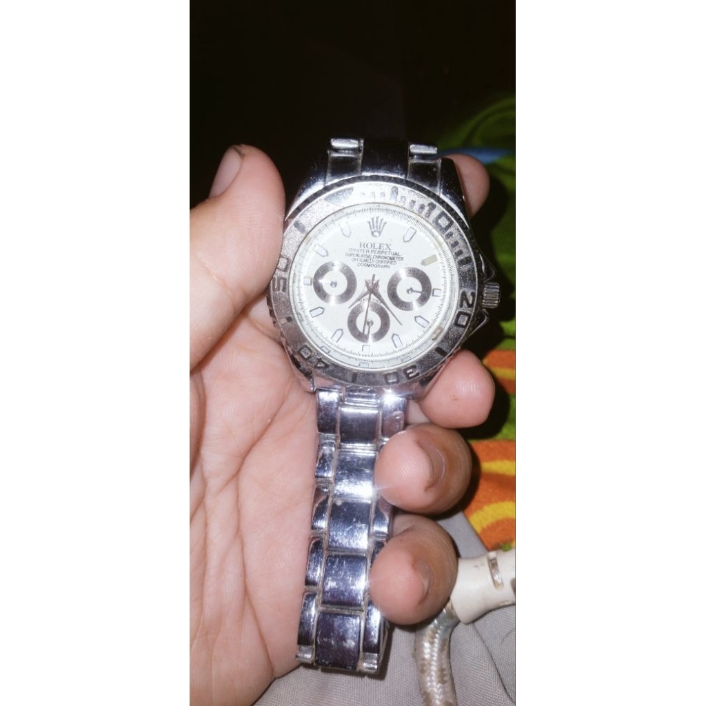 Jam Rolex || Perlu ganti baterai || bekas pemakaian pribadi