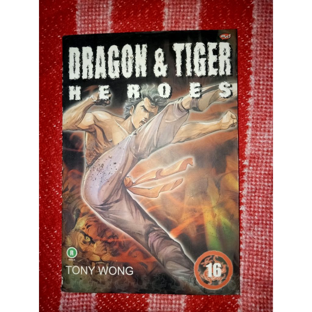 komik bekas Dragon & Tiger Heroes