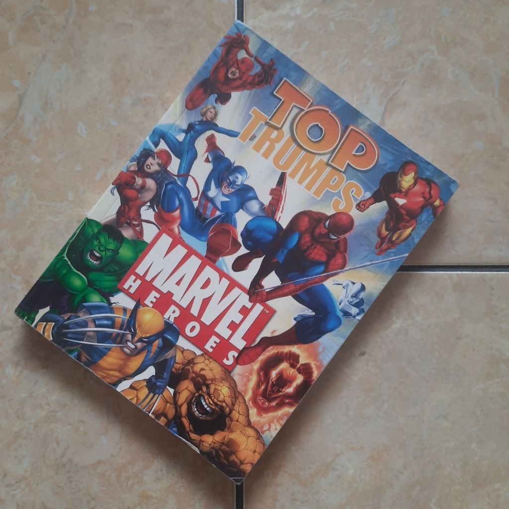 Buku Top Trumps Marvel Heroes Bahasa Inggris Original