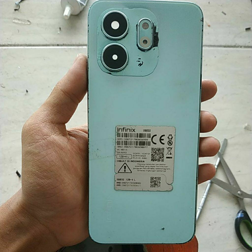 backdoor bekas Infinix smart 9,tombol lengkap ada fingerprint fisik sesuai gambar