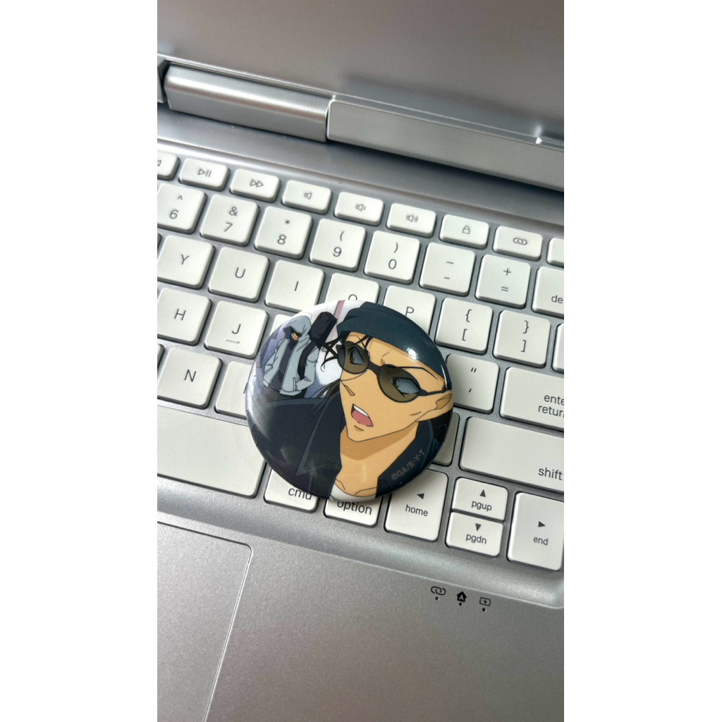 AKAI SHUICHI OFFICIAL MERCHANDISE PIN - Detective Conan