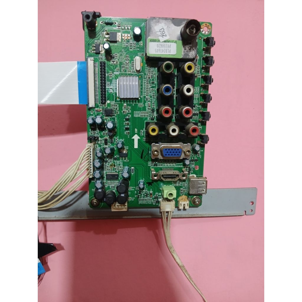 Mainboard tv led polytron 24T605 kondisi normal original