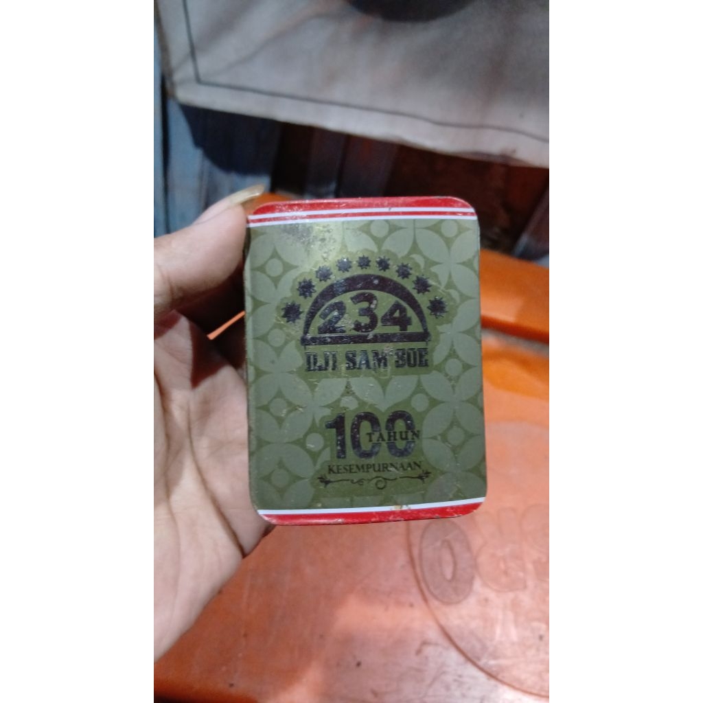 Kotak kaleng hiasan seng iklan 55rb jadul antik vintage lawas kuno display