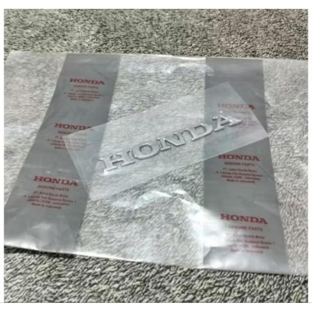 Emblem Timbul Logo tulisan HONDA Vario Nuw / Old 125-150 Original