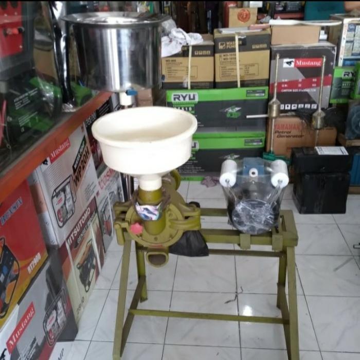 Mesin Giling Kedelai/Tahu/Tempe 6" + Dinamo 0.5 Hp