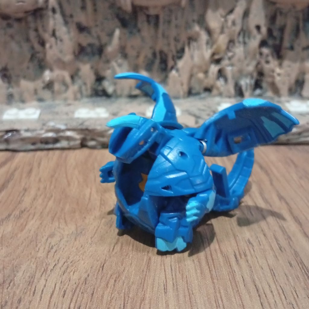 Bakugan Dragonoid Battle Planet Aquos