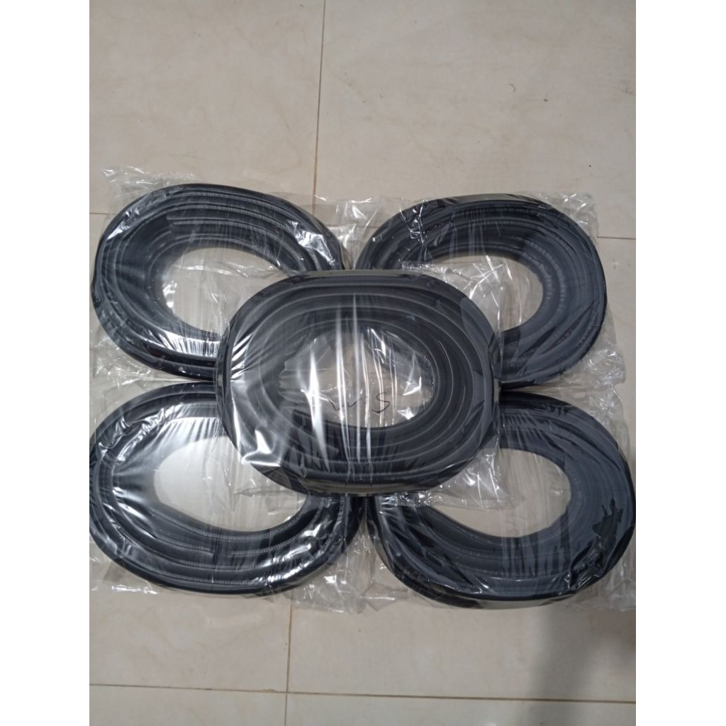 karet balon body pintu karet pintu bagasi mobil sirion (1 set/ 5 pc)